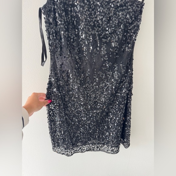 MAC DUGGAL Black One Shoulder Sheer Hand Sequined Mini Dress 4 - Picture 12 of 12